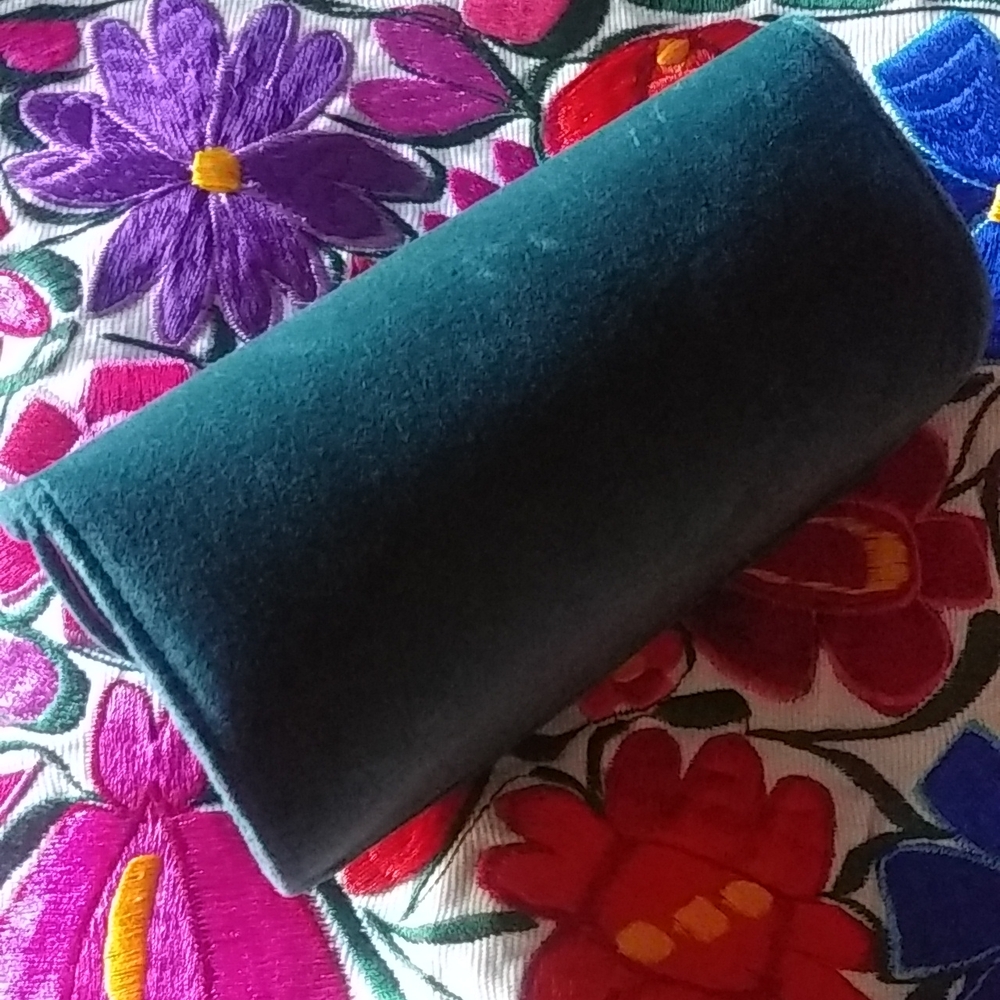 💚 Absolutely Final drop 💚Gucci Case - Picture 2 of 7
